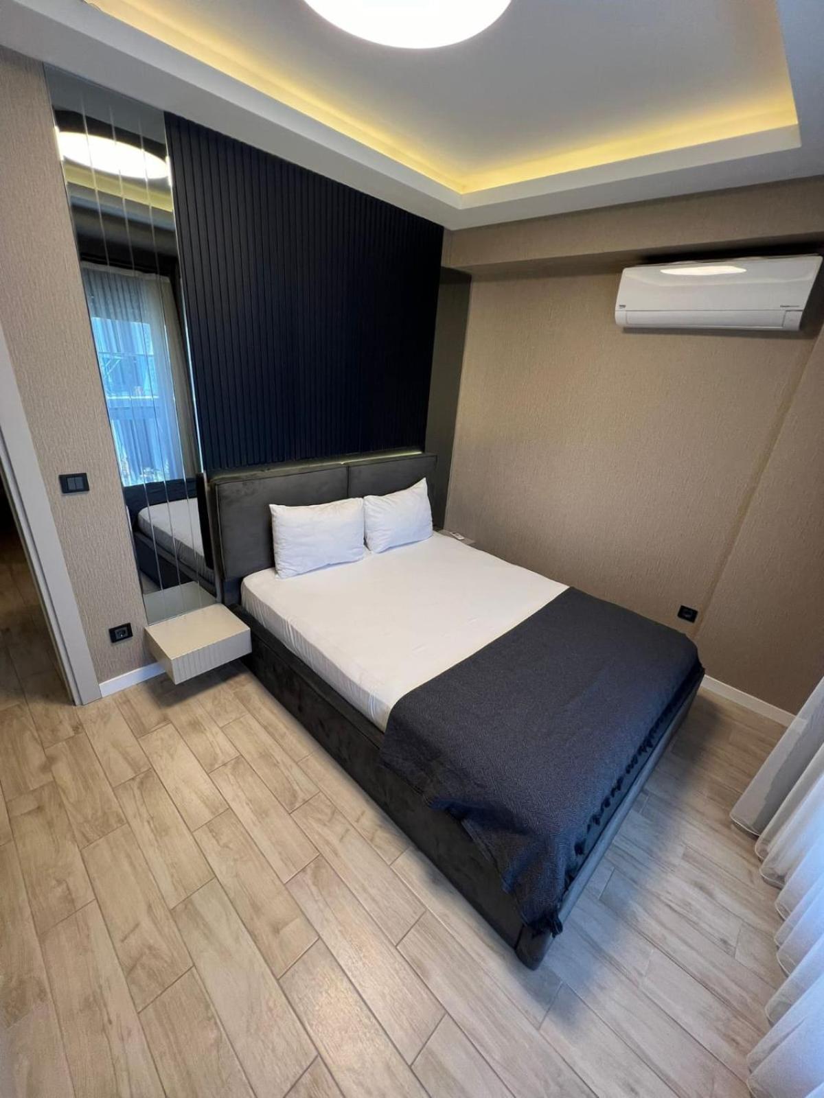 Safran Suit Otel Buca Exteriér fotografie
